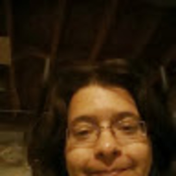 Meet your Posher, Lisa - Picture 1 of 1
